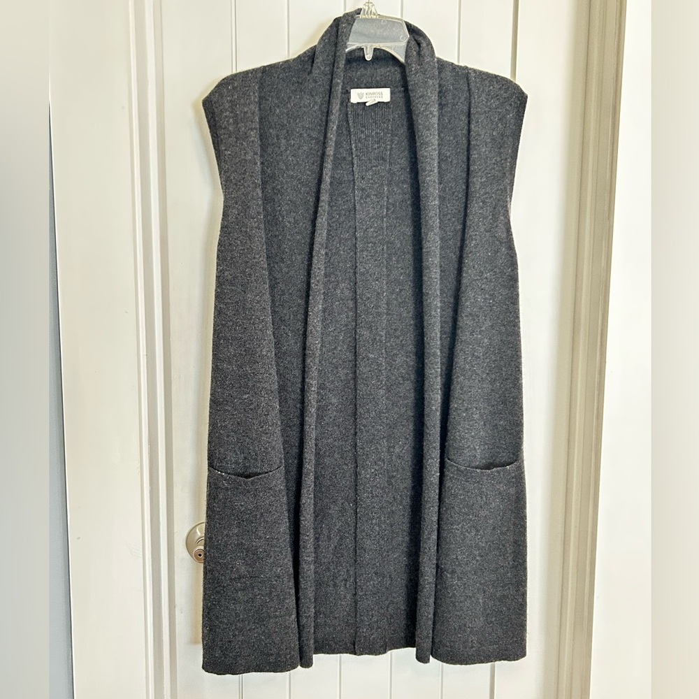 Kinross Cashmere Charcoal Gray Sleeveless Knit Vest 100% Cashmere Size Small